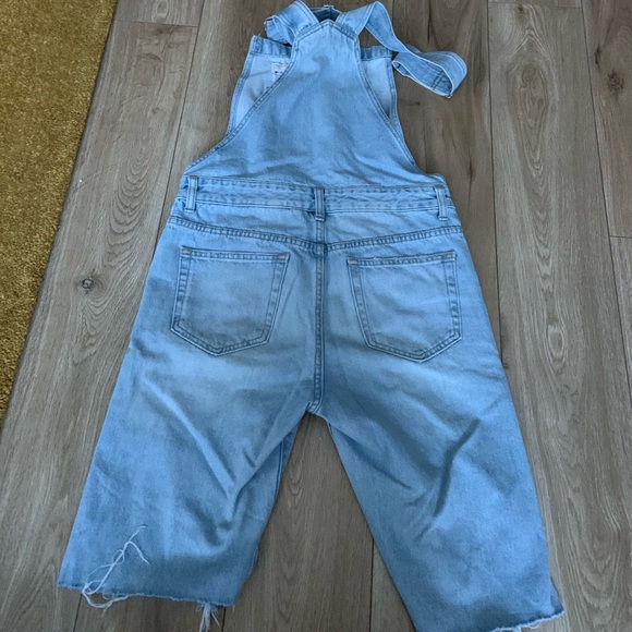 Men’s overall shorts - Picture 2 of 3